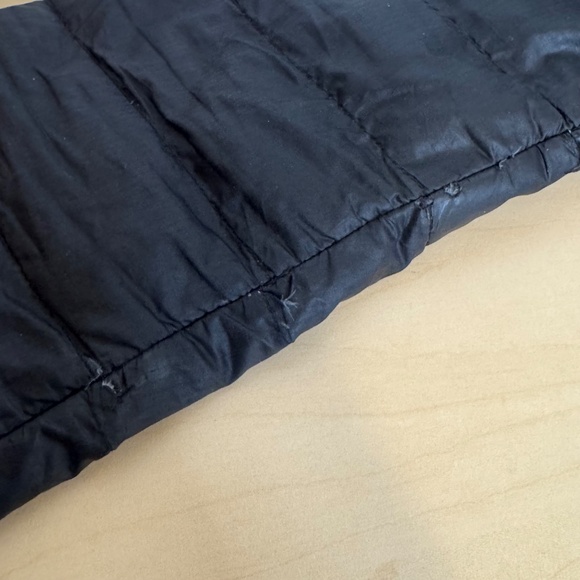 MINOR FLAWS PATAGONIA DOWN SWEATER HOODY STY84711 BLACK WOMENS XS - Picture 6 of 10